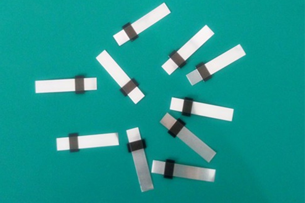 極片極耳切割機,電池生產新助力 極片極耳切割機,電池生產新助力