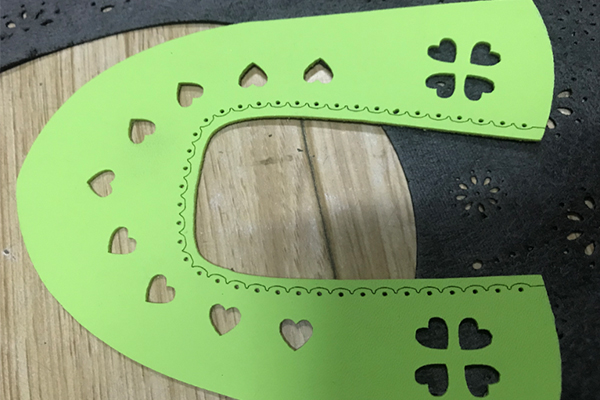 鞋面鞋材下料裁剪設備—鞋面激光切割機 鞋面鞋材下料裁剪設備—鞋面激光切割機