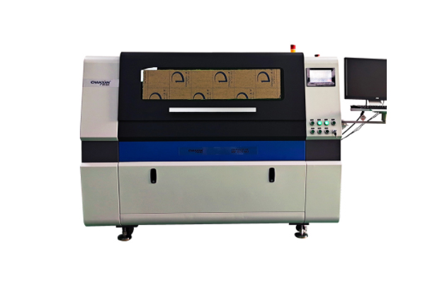 汽車燈具透鏡水口生產(chǎn)中的激光應(yīng)用 汽車燈具透鏡水口生產(chǎn)中的激光應(yīng)用