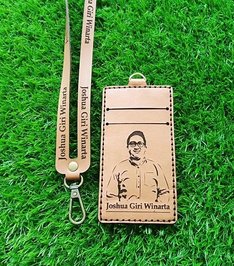 激光打標(biāo)工作證套，專屬你的私人訂制