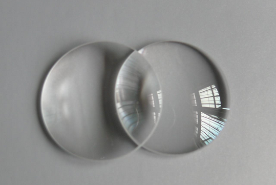 如何選擇激光切割機(jī)的聚焦鏡？